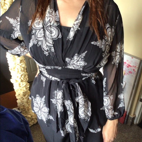 Ann Taylor blouse - Picture 5 of 6